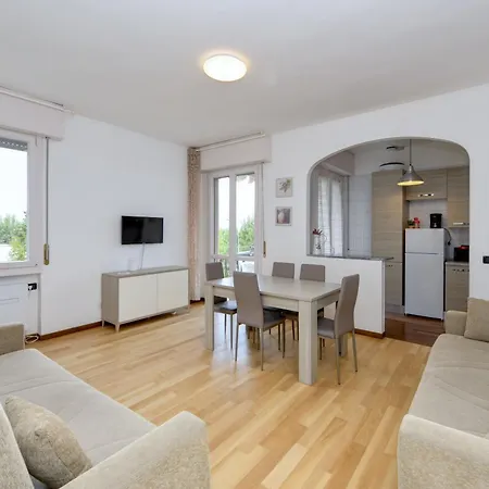 Martina Apartman Moniga del Garda